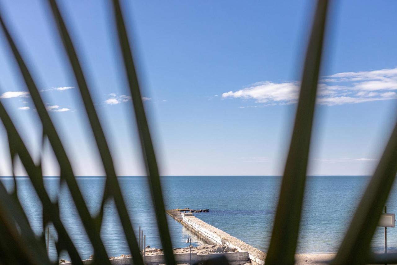 Supreme Beach Apartments Balchik Ngoại thất bức ảnh