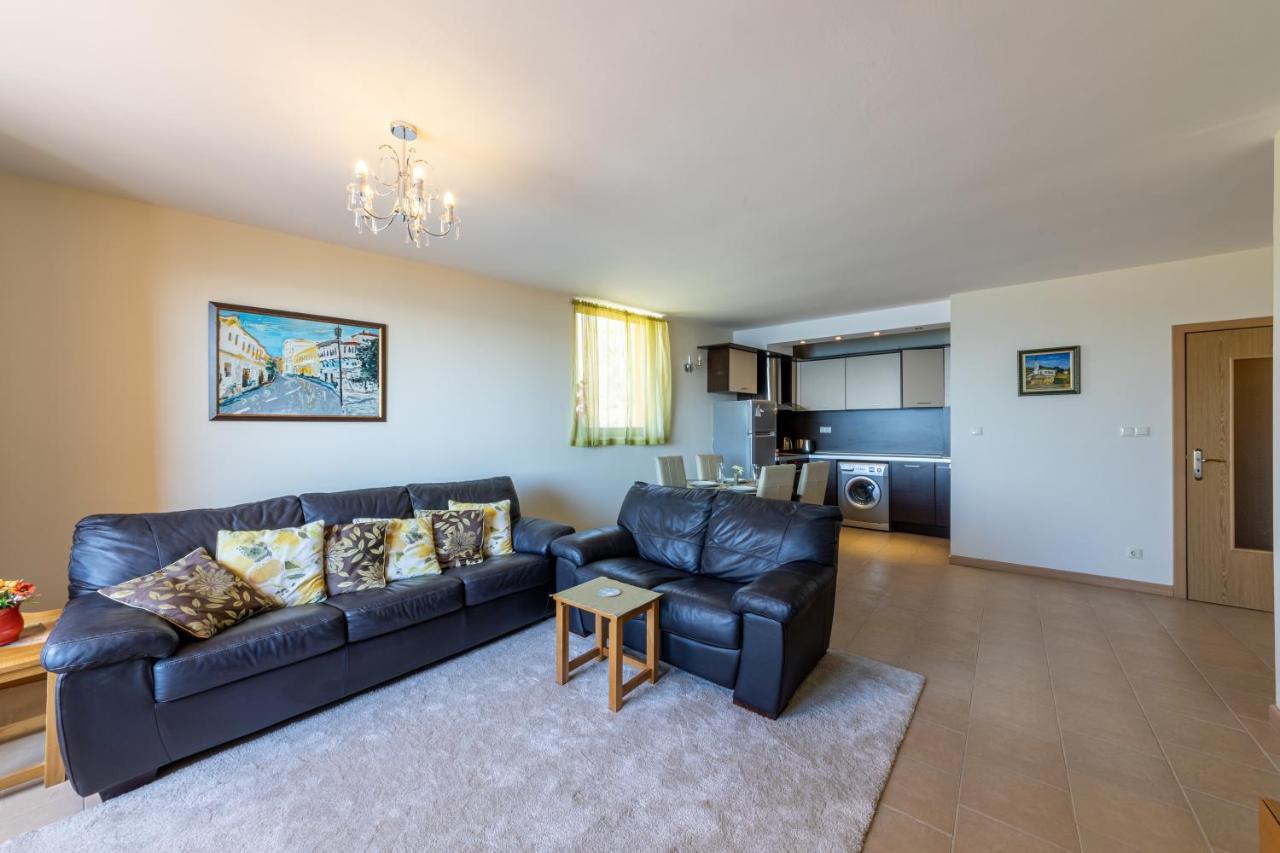 Supreme Beach Apartments Balchik Ngoại thất bức ảnh